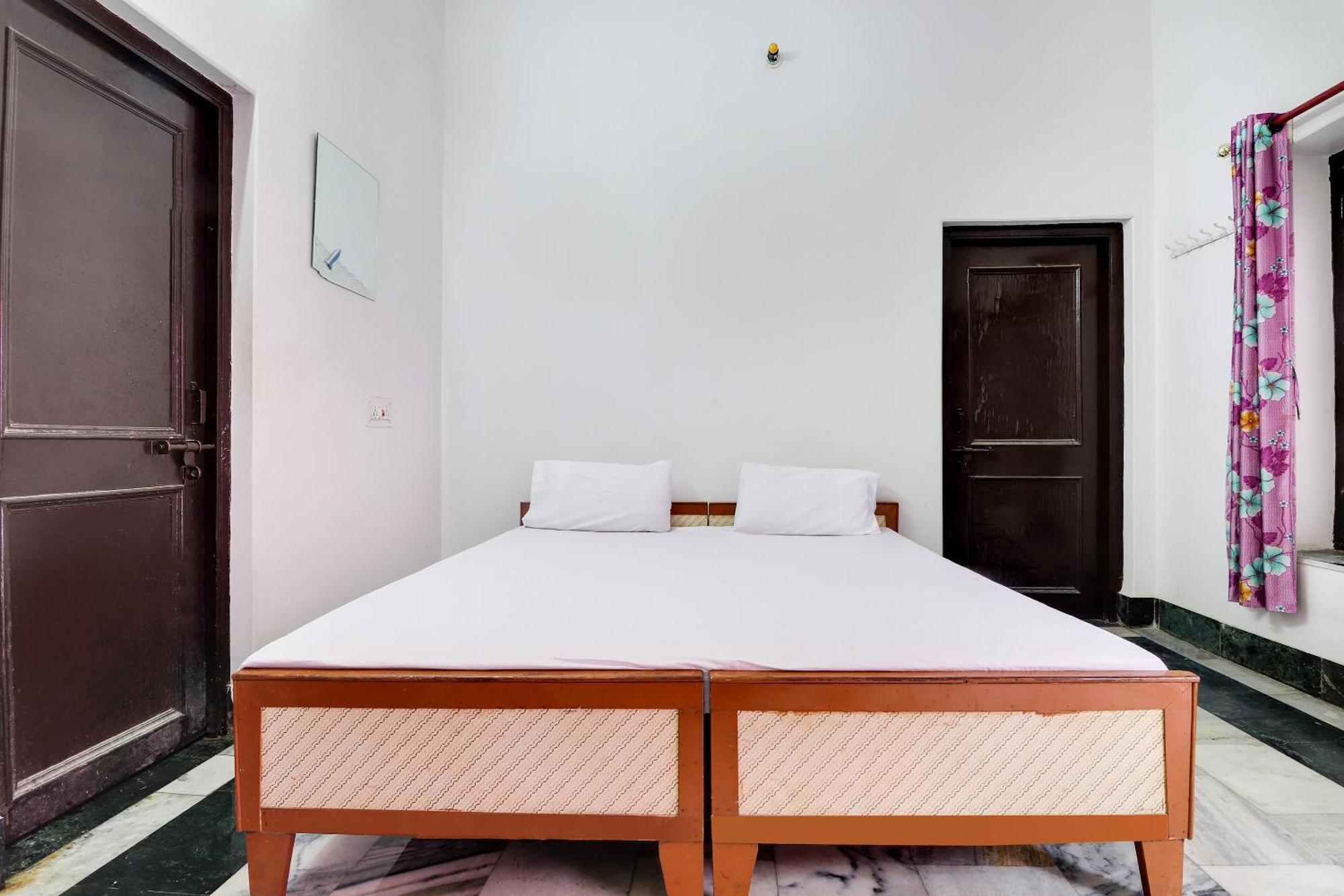 Hotel O Hanuman Bagh Ayodhya Extérieur photo