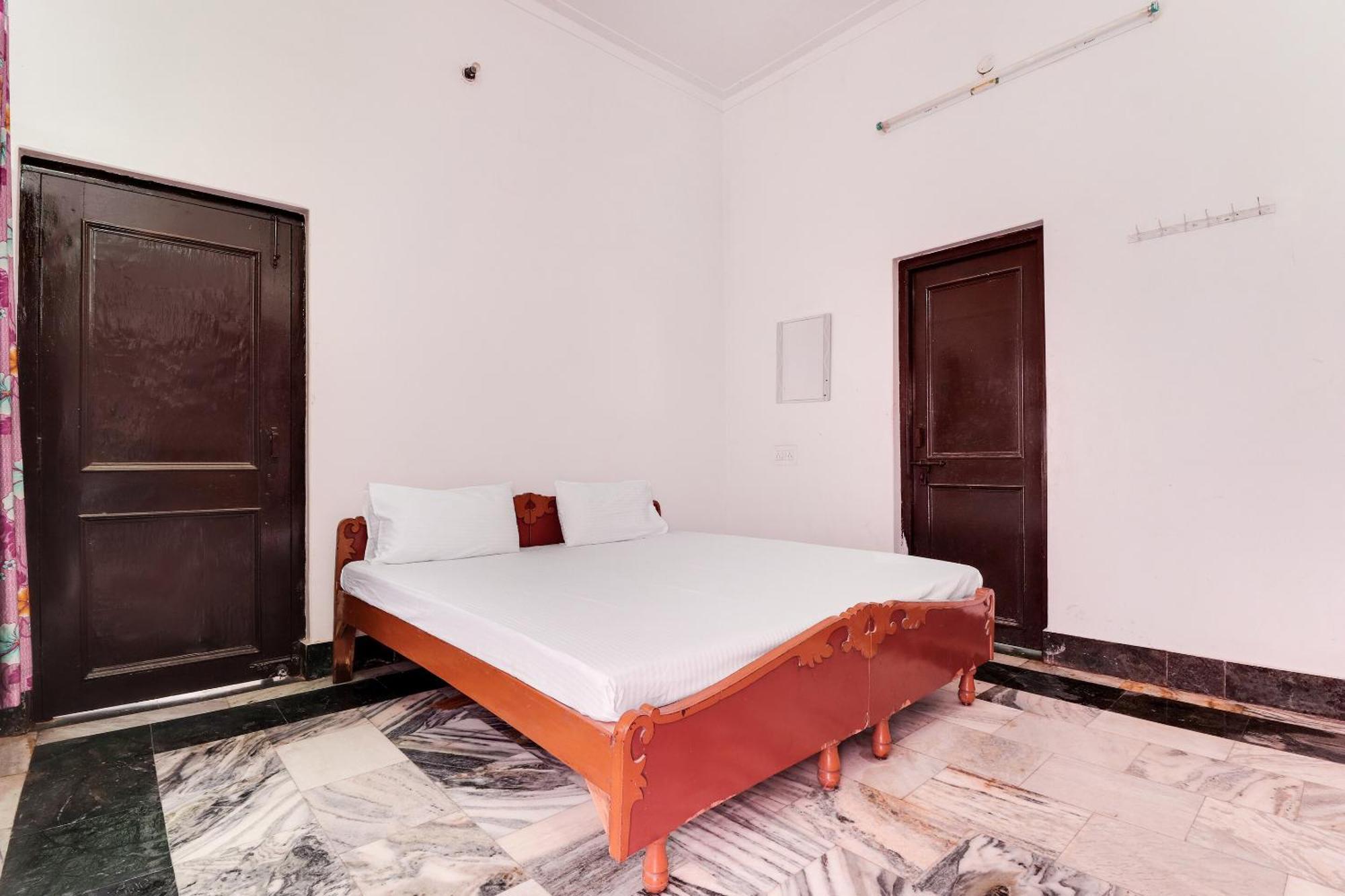 Hotel O Hanuman Bagh Ayodhya Extérieur photo